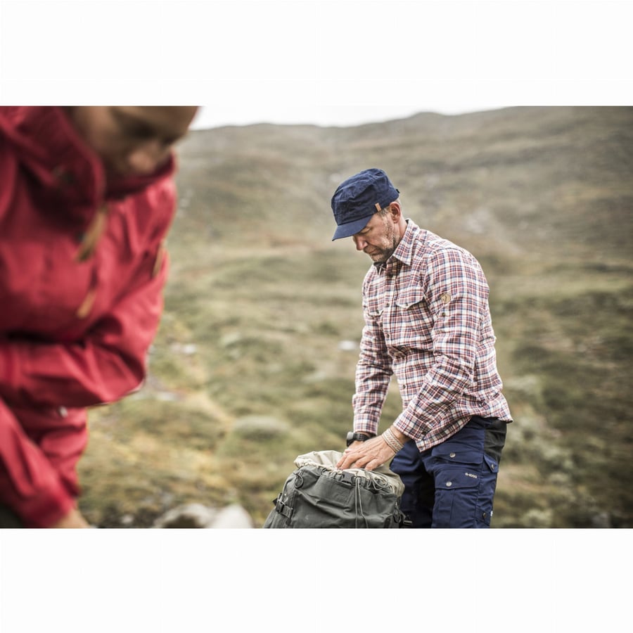 FJALLRAVEN Czapka z daszkiem SINGI TREKKING CAP Dark Olive-L