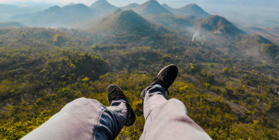 Zimne stopy zimą – skuteczne metody na ogrzanie stóp w trasie