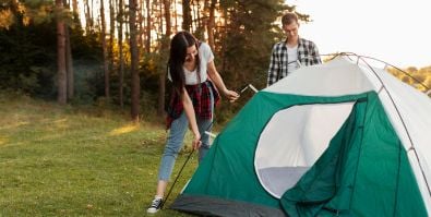 Jak rozłożyć namiot – praktyczny poradnik dla początkujących i nie tylko