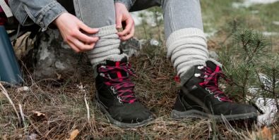 Jakie skarpety w góry wybrać? Skarpety w góry na lato, jesień i zimę