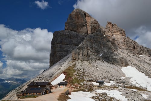 Dolomity - wiosna na Cinque Torri, Averau, Nuvolau